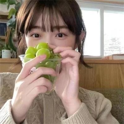 拥抱太阳的月亮
